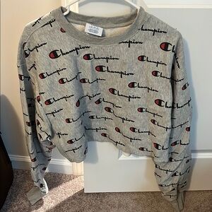 Champion Gray Crew Neck Sweater with Logo Pattern